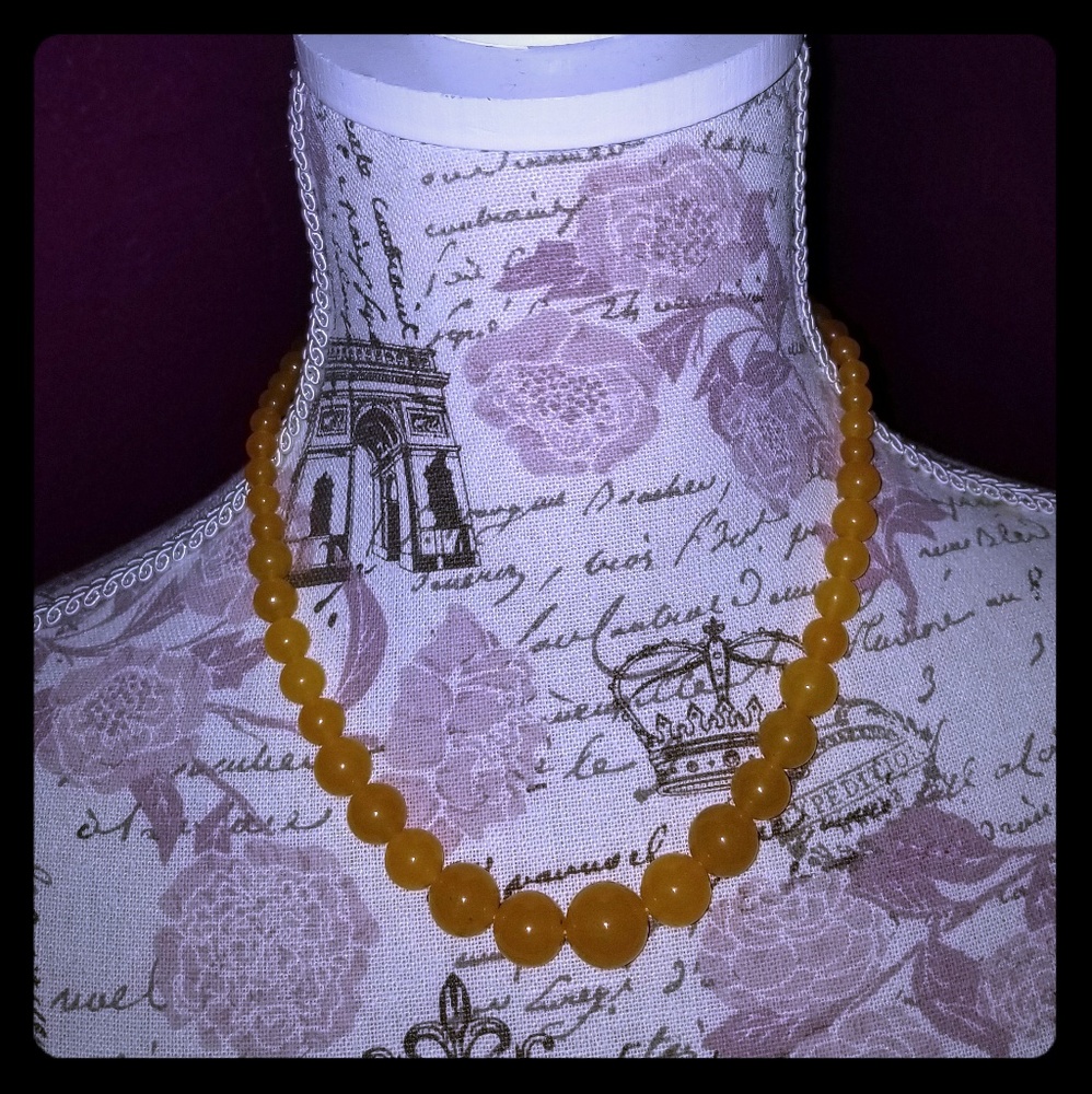 Yellow Jade beaded necklace